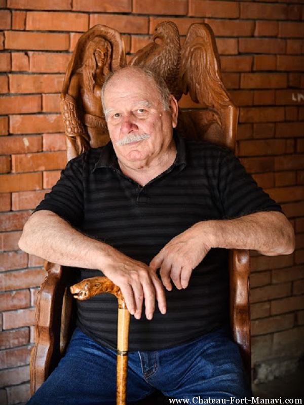 Woodcarver Exposition in Chateau Fort de Manavi