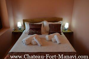 Гостиница в Шато Форт Манави