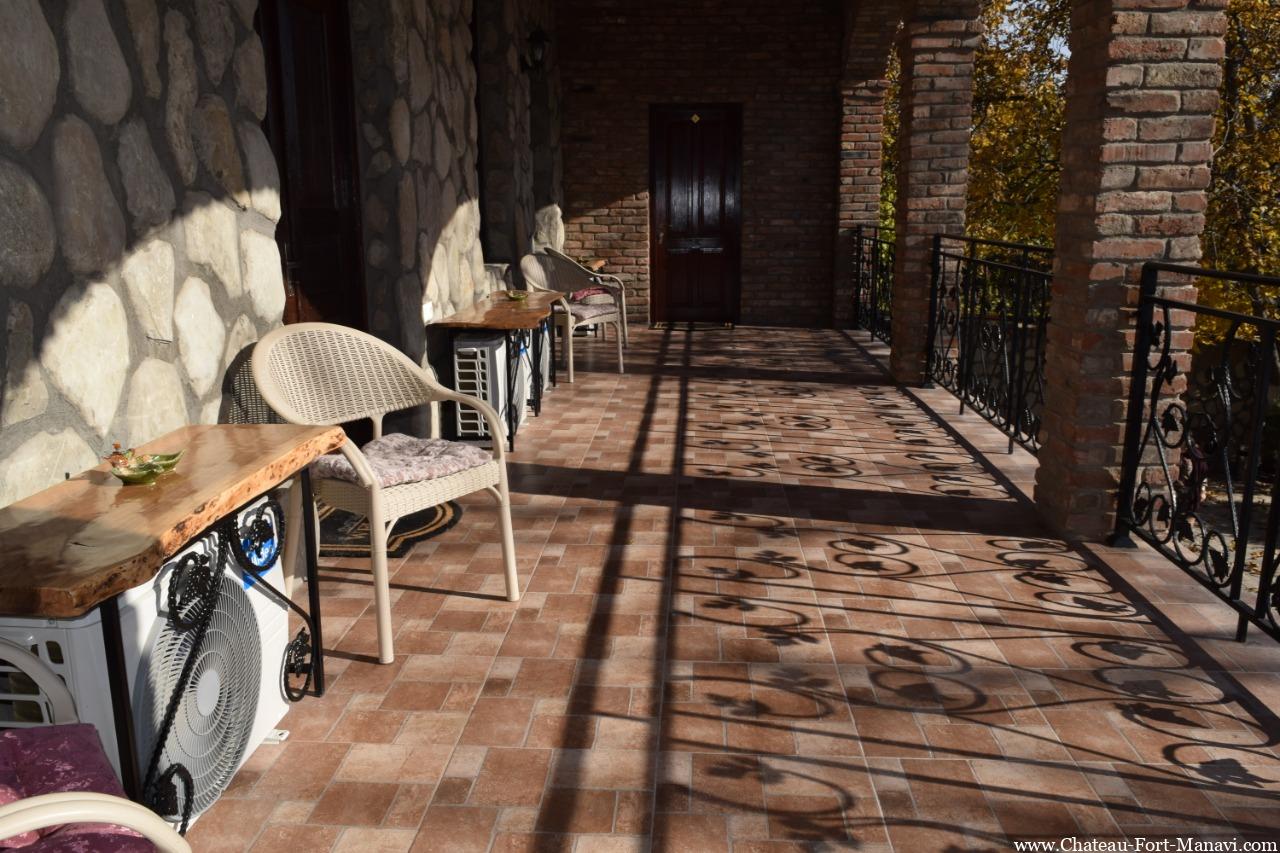 Гостиница в Шато Форт Манави